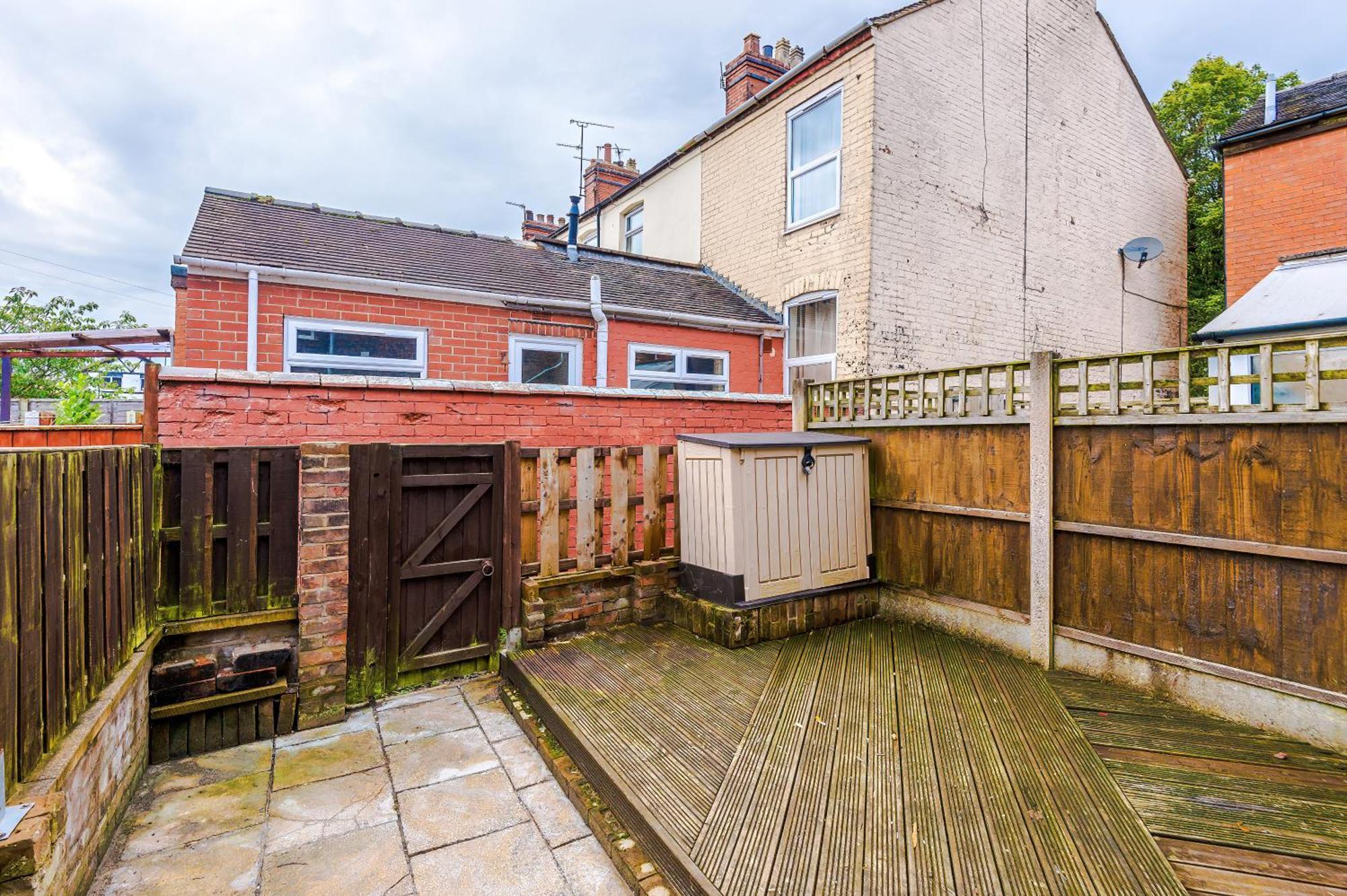 Oxford House By Yourstays - 3 Bedroom House In Newcastle-under-lyme *