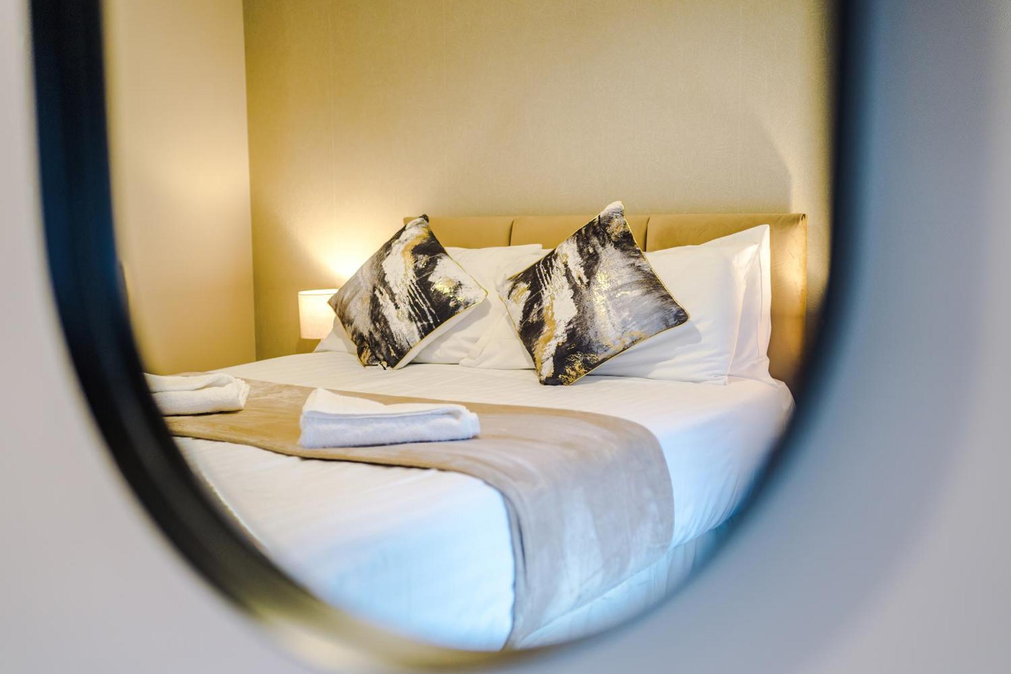Holiday home Oxford House By Yourstays - 3 Bedroom House In Newcastle-under-lyme Stoke-on-Trent