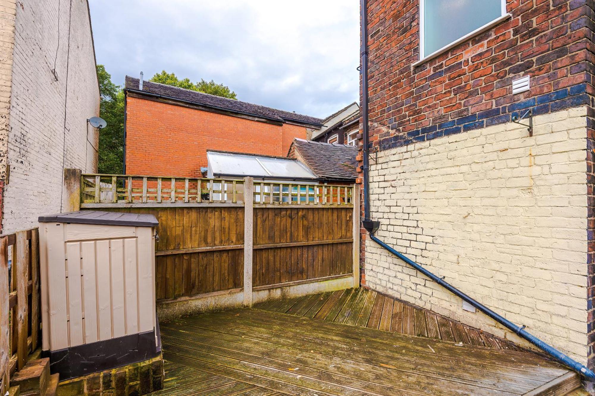 Oxford House By Yourstays - 3 Bedroom House In Newcastle-under-lyme