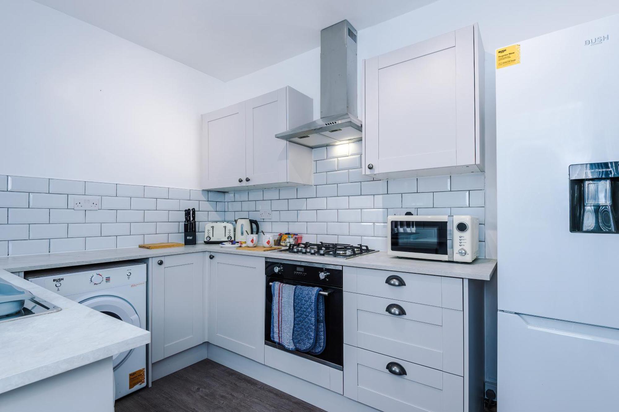 Oxford House By Yourstays - 3 Bedroom House In Newcastle-under-lyme * Stoke-on-Trent